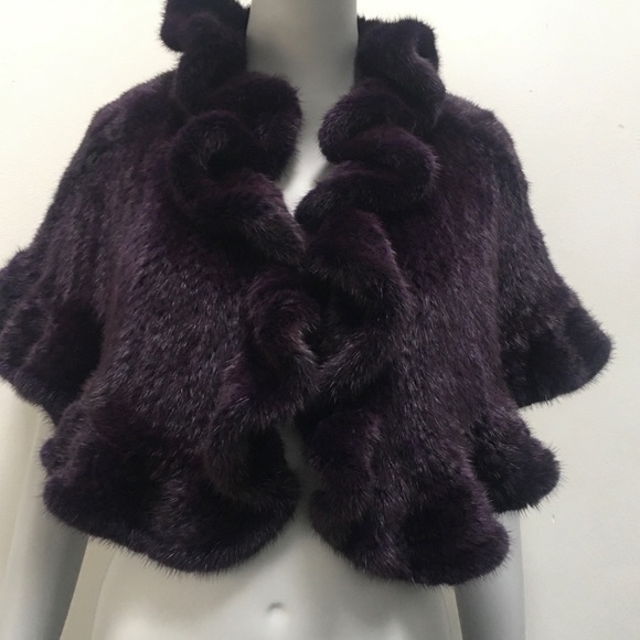 Purple Fur Shall / Cape - Picture 3 of 4